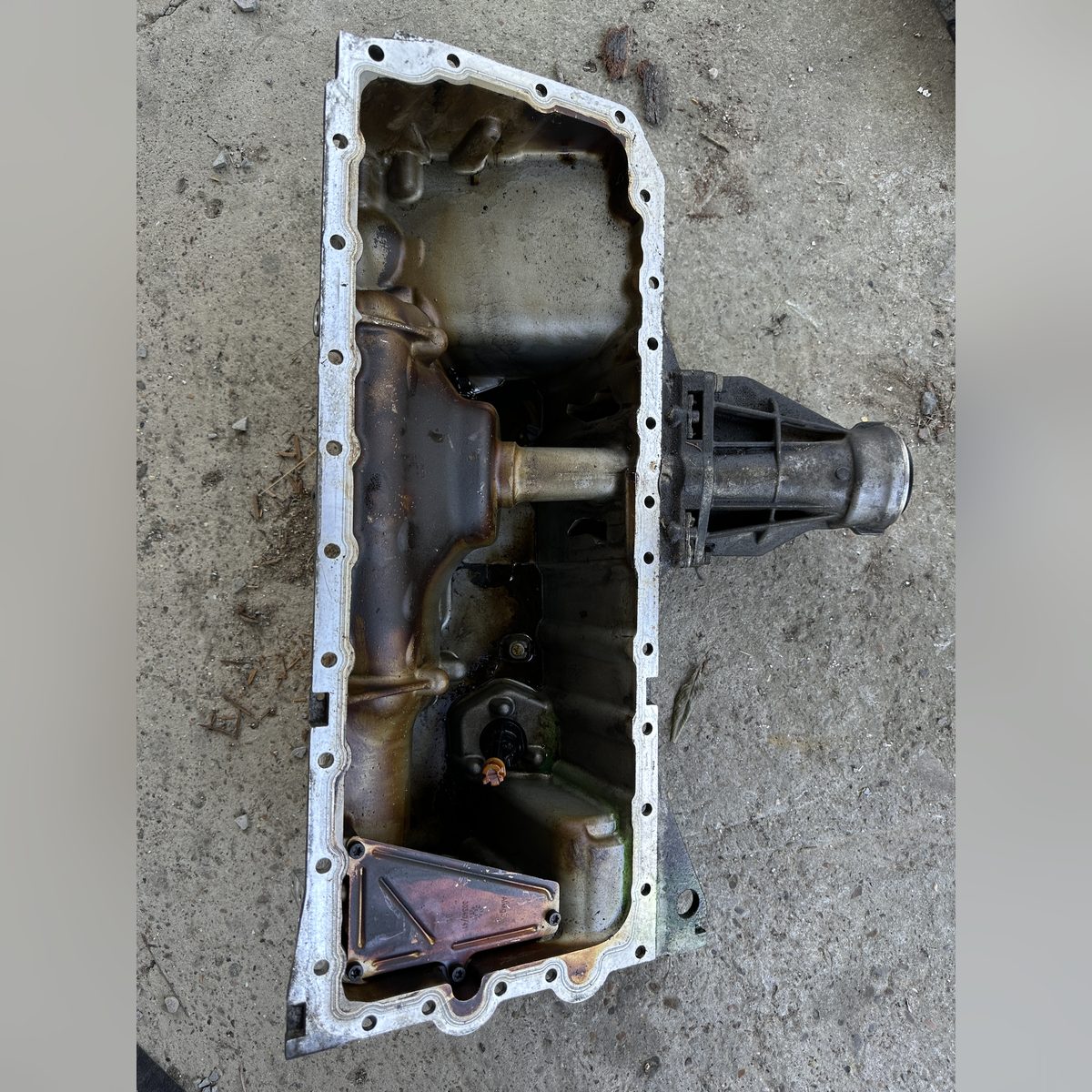 Baie ulei motor N55 xDrive BMW F10 F11 F07 F06 F12 F01 7568813 – poza 2