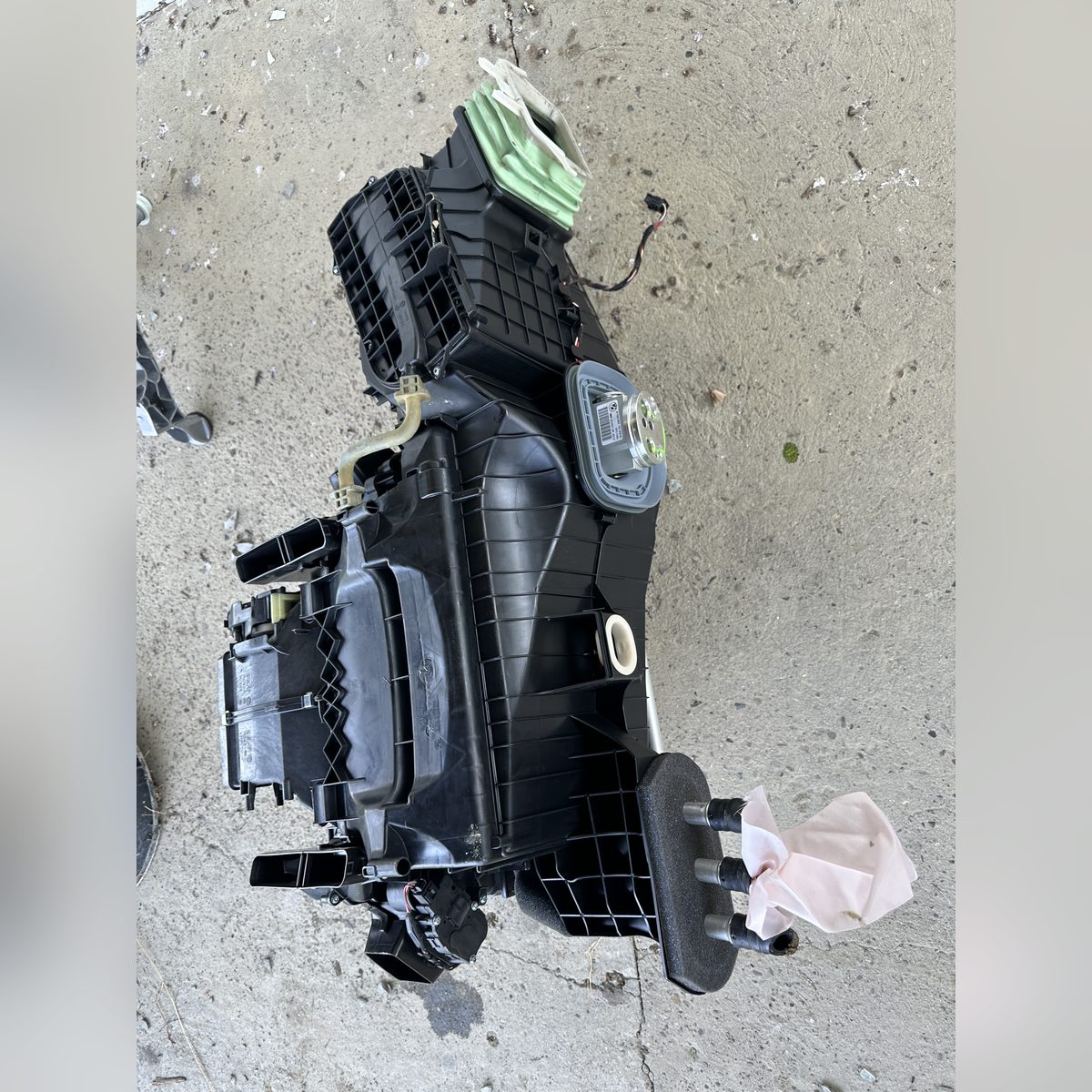 Bloc climatizare aeroterma completa Behr cu supapa expansiune BMW F10 F11 9202574 – poza 4