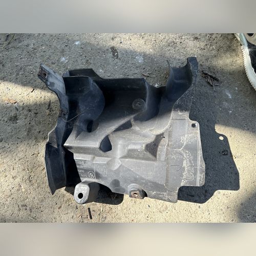 Carenaj ghidaj aer fata dreapta BMW F10 F11 51757228688 dreapta
