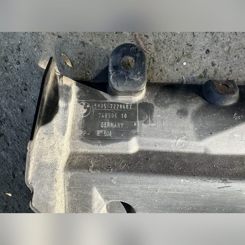 Carenaj ghidaj aer fata stanga BMW F10 F11 51757228687 stanga – poza 2