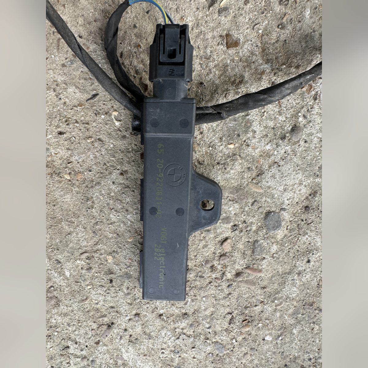 Filtru antiparazitare antena cu cablaj BMW F10 65209220831 – poza 1