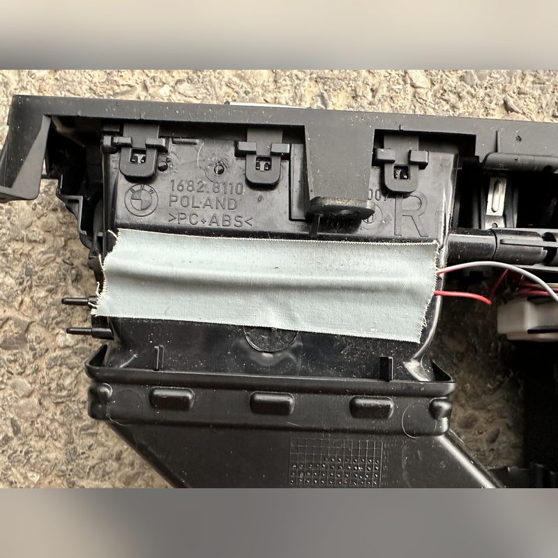 Grila ventilatie centrala bord cu buton avarii BMW F10 F11 535i xDrive 2013 – poza 3