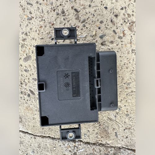 Modul Continental control frână de mână 015631634BMW F10 535i xDrive 2013