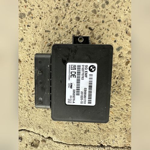 Modul frana de mana electrica EMF BMW F10 F11 F06 F12 F13 F25 F26 6858017