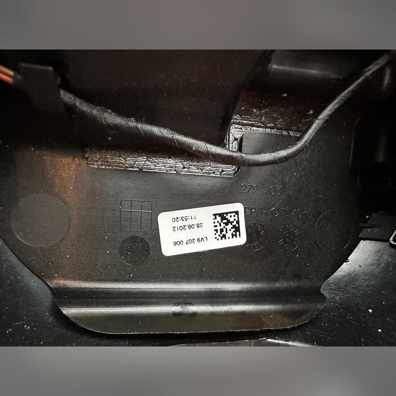 Ornament inferior coloana volan cu buton reglaj volan si incalzire volan BMW F10 535i xDrive 2013 – poza 2