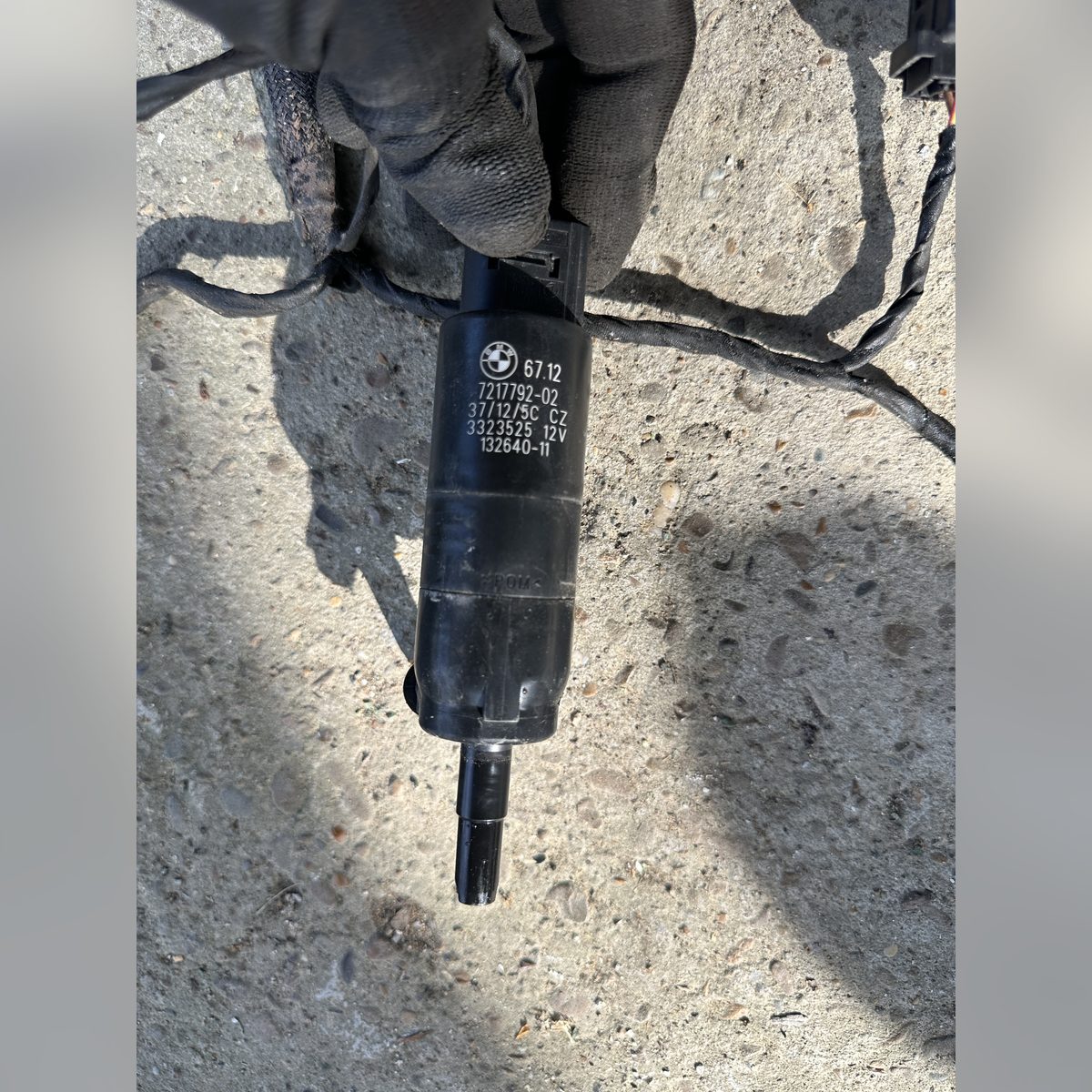Pompe spalare parbriz si faruri cu cablaj BMW F10 F11 F01 F07 67637217792 6934160 – poza 2