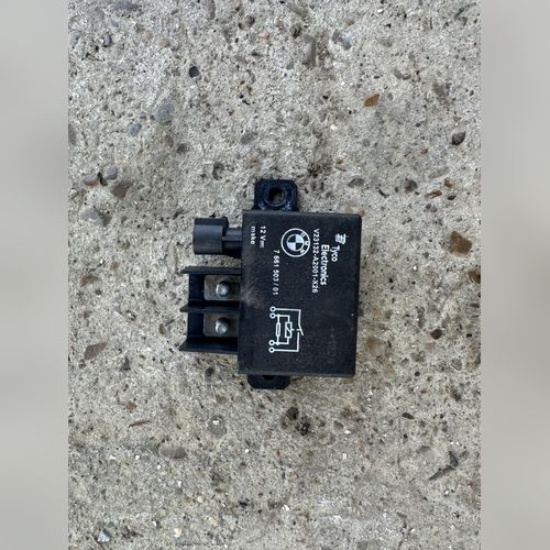 Releu multifunctional 150A Tyco BMW F10 F01 F07 F25 E70 61367661503