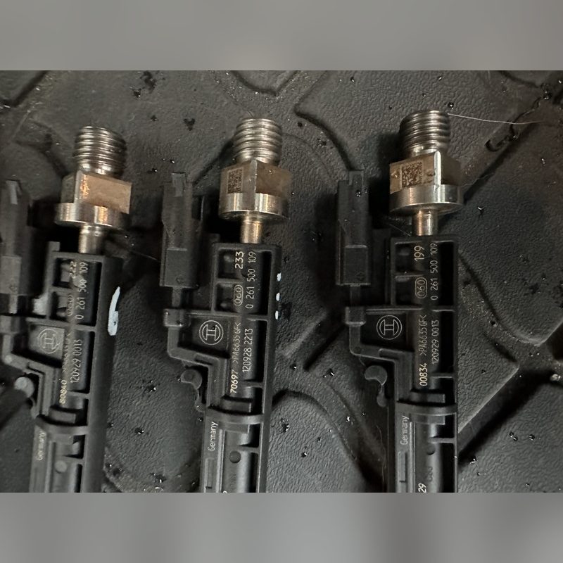 Set 6 injectoare benzina Bosch BMW F10 F01 F07 E90 E70 N55 13647597870 – poza 5