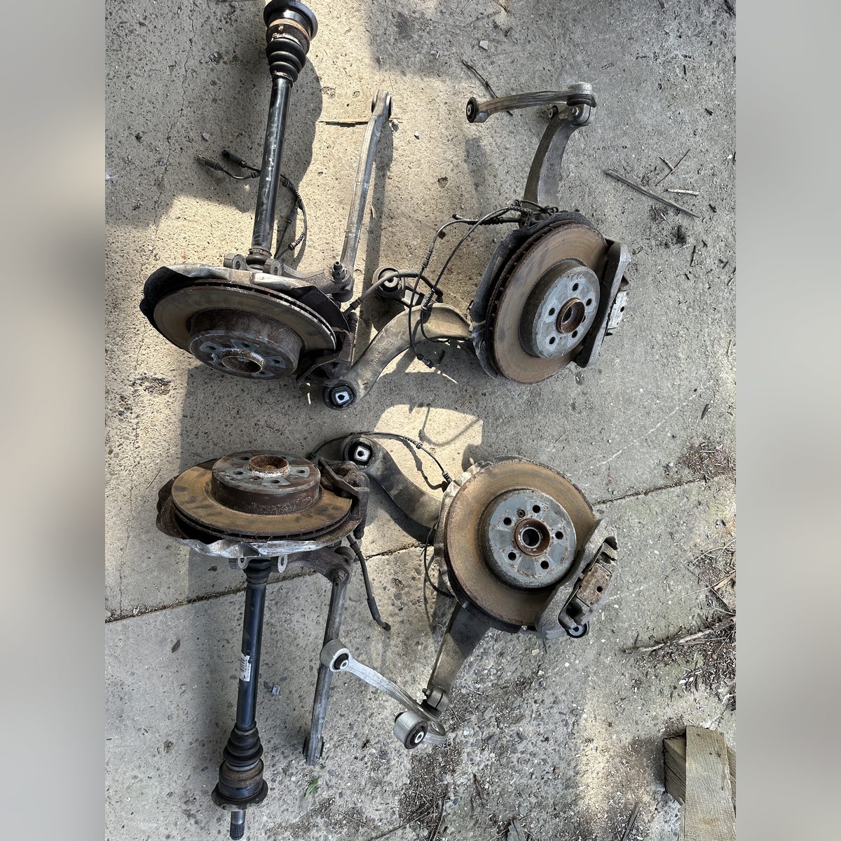 Set fuzete fata si spate cu butuci, discuri, brate si planetare spate BMW F10 xDrive 535i 2013 – poza 1