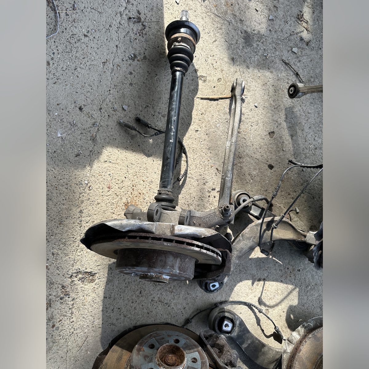 Set fuzete fata si spate cu butuci, discuri, brate si planetare spate BMW F10 xDrive 535i 2013 – poza 2