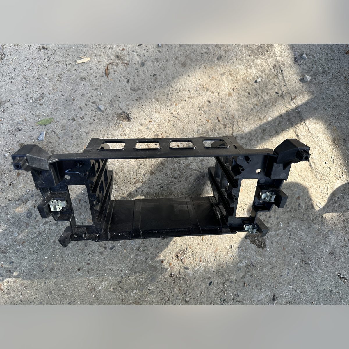Suport plastic consola centrala / unitate radio BMW F10 51459166665 – poza 1