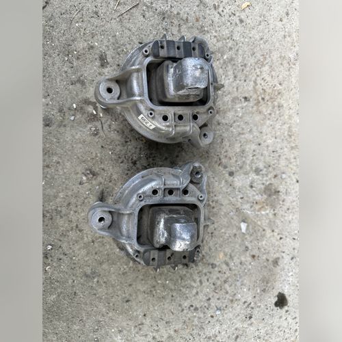 Tampoane motor stanga si dreapta BMW F10 F06 F12 F01 N55 6777375 6781562 xDrive, stanga si dreapta